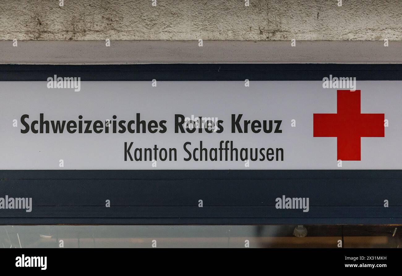 In der Oberstadt in der Alstadt von Schaffhausen befindet sich die Filiale des Schweizerischen Roten Kreuzes des Kanton Schaffhausen. (Schaffhausen, S Stock Photo