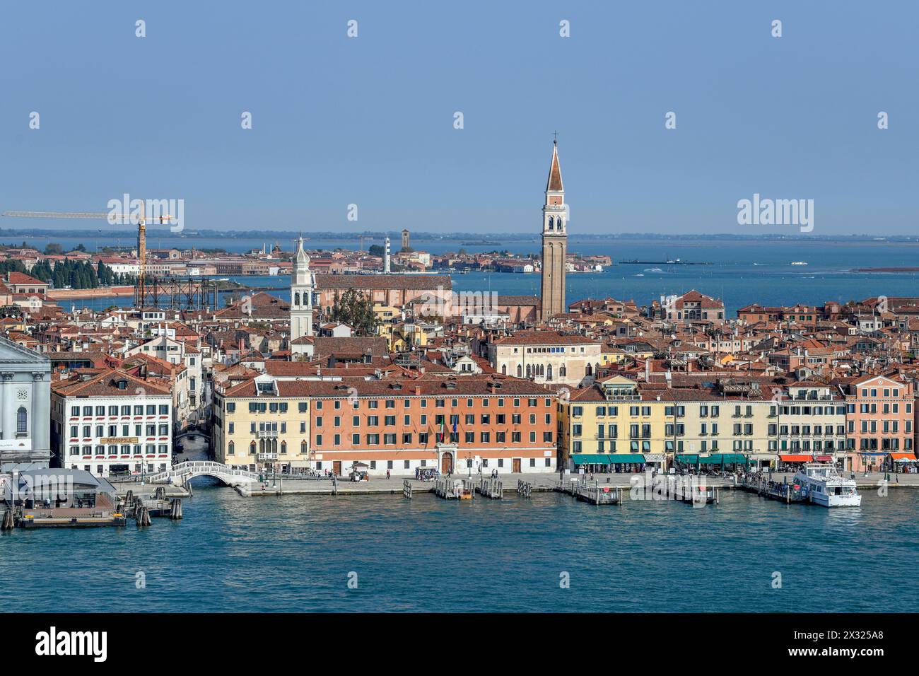 Birds eye view of venice hi-res stock photography and images - Alamy