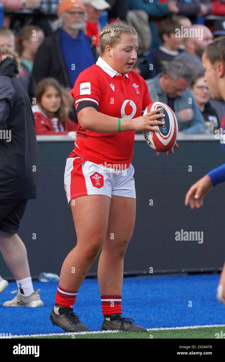 Molly Reardon, Wales v France. Guinness Women's six nations, 21 Apr 2024, Cardiff Arms Park,  Credit Penallta Photographics Stock Photo