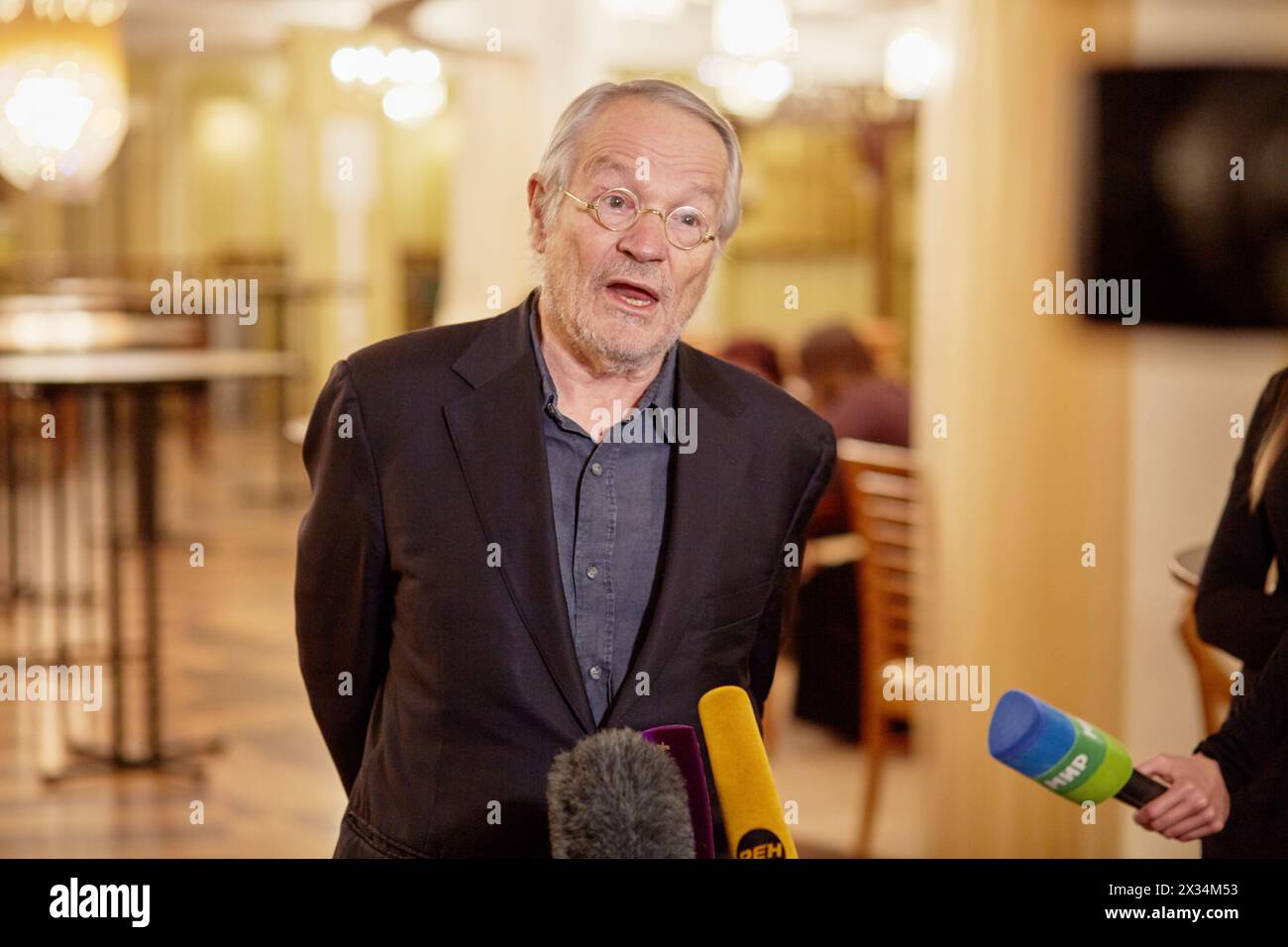 MOSCOW, RUSSIA - JAN 15, 2015: Peter Stein stage director of play Boris Godunov talk to journalists during interview after media preview  at foyer of Stock Photo