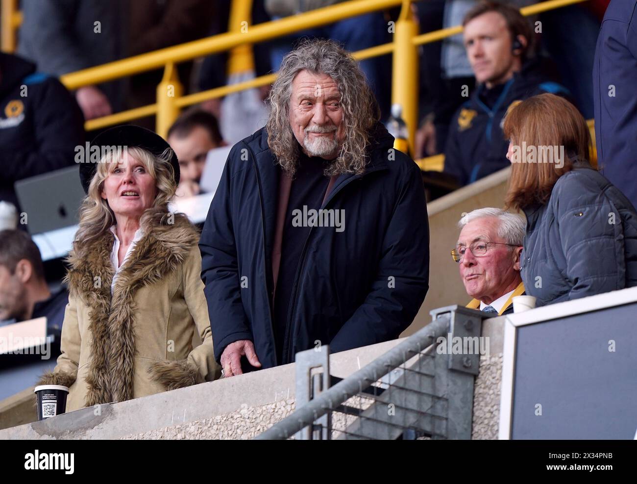 Robert plant wolverhampton wanderers hi-res stock photography and images -  Alamy