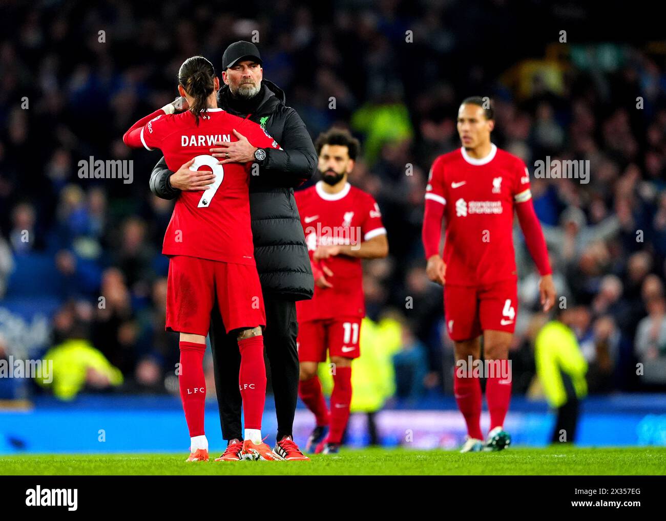 Liverpool's Darwin Nunez hugs manager Jurgen Klopp at the end of the Premier League match at Goodison Park, Liverpool. Picture date: Wednesday April 24, 2024. Stock Photo