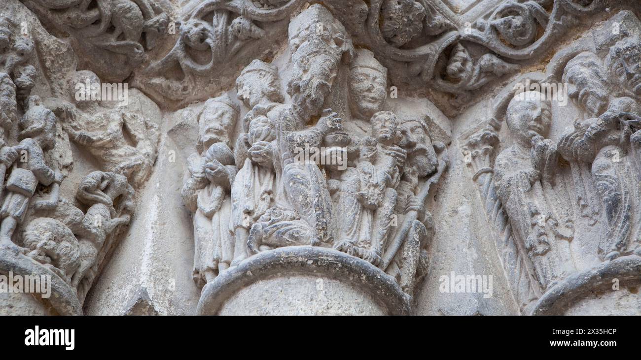 Church of San Miguel portal. Estella-Lizarra town, Navarre, Northern Spain. Infancy of Christ,  Adoration of the Magi Stock Photo