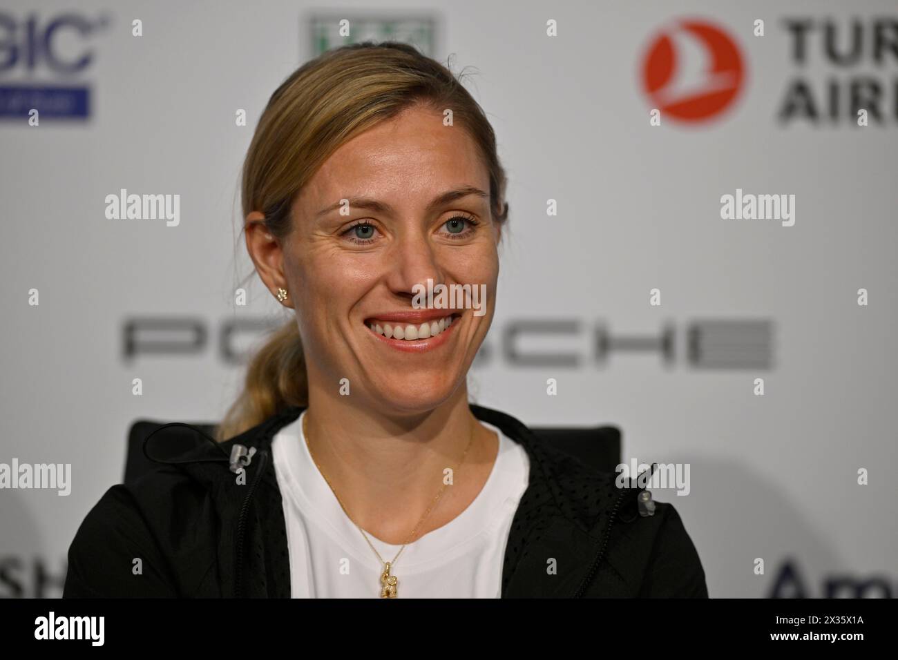 Angelique Kerber (GER) portrait, smiles, press conference, press conference, interview, WTA, tennis, Porsche Cup 2024, Porsche Arena, Stuttgart Stock Photo