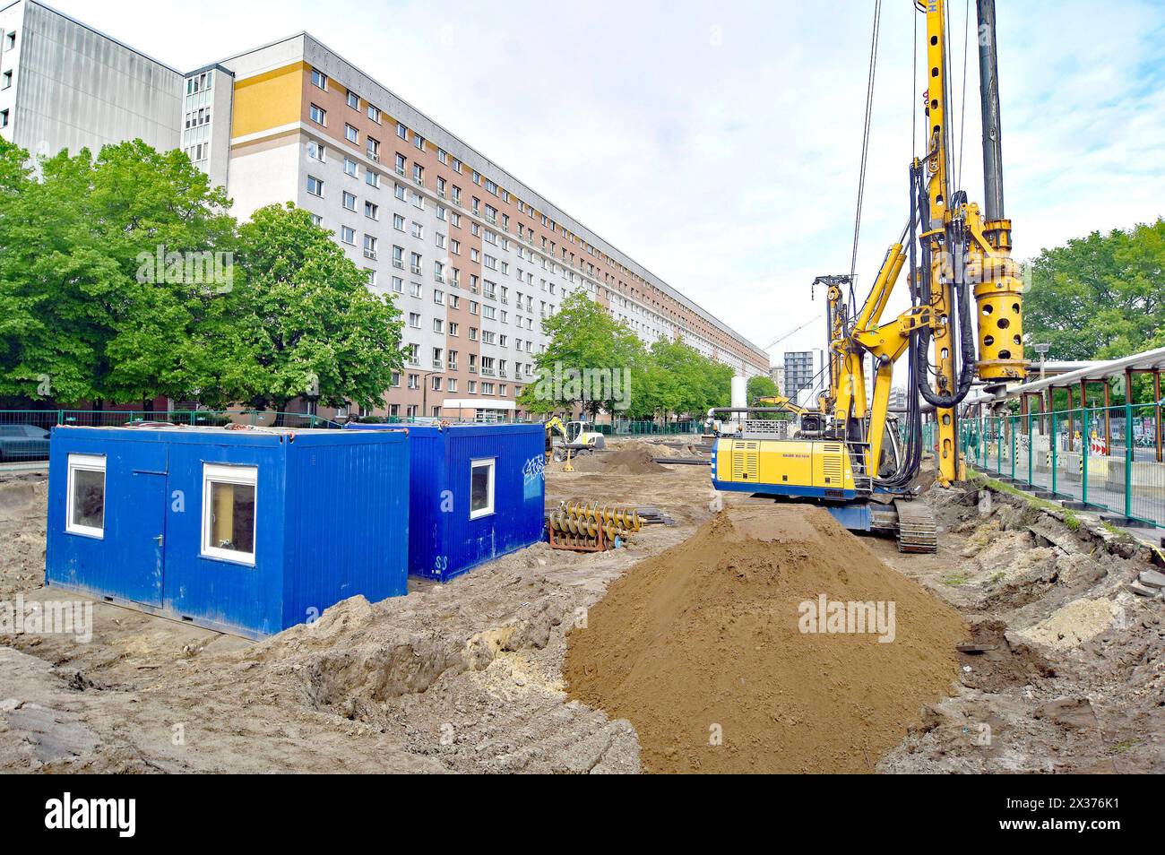 WBM-Neubau zur Verdichtung an der Koepi 104-114 *** WBM new building for densification at Koepi 104 114 Stock Photo