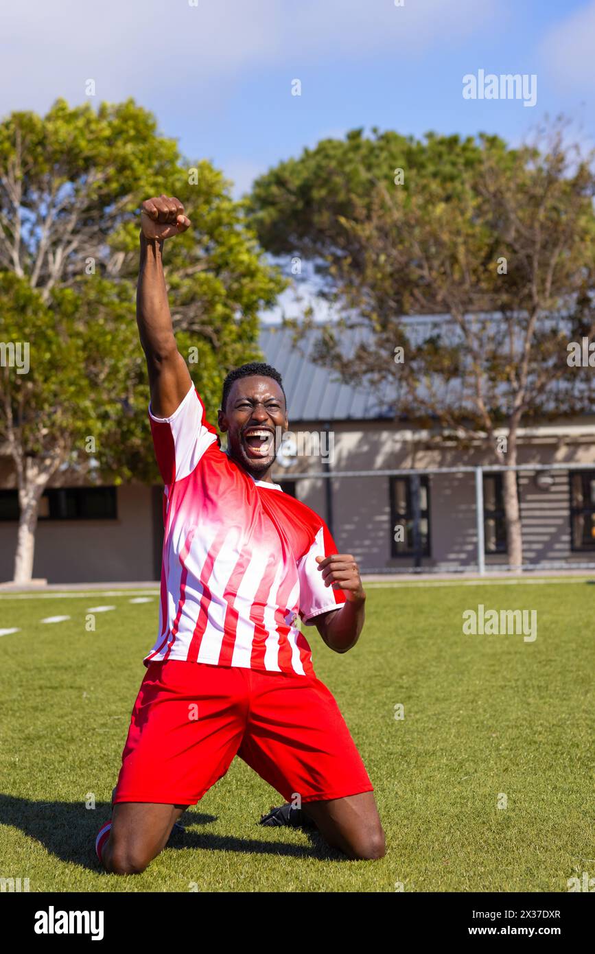 African american male athlete hi-res stock photography and images - Alamy