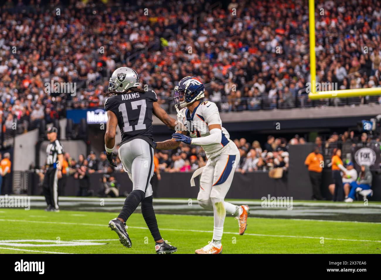 Striscione Las Vegas Raiders 90x150 Cm – Bandiera Da Muro Con Intestazione Stampata, Ufficiale NFL