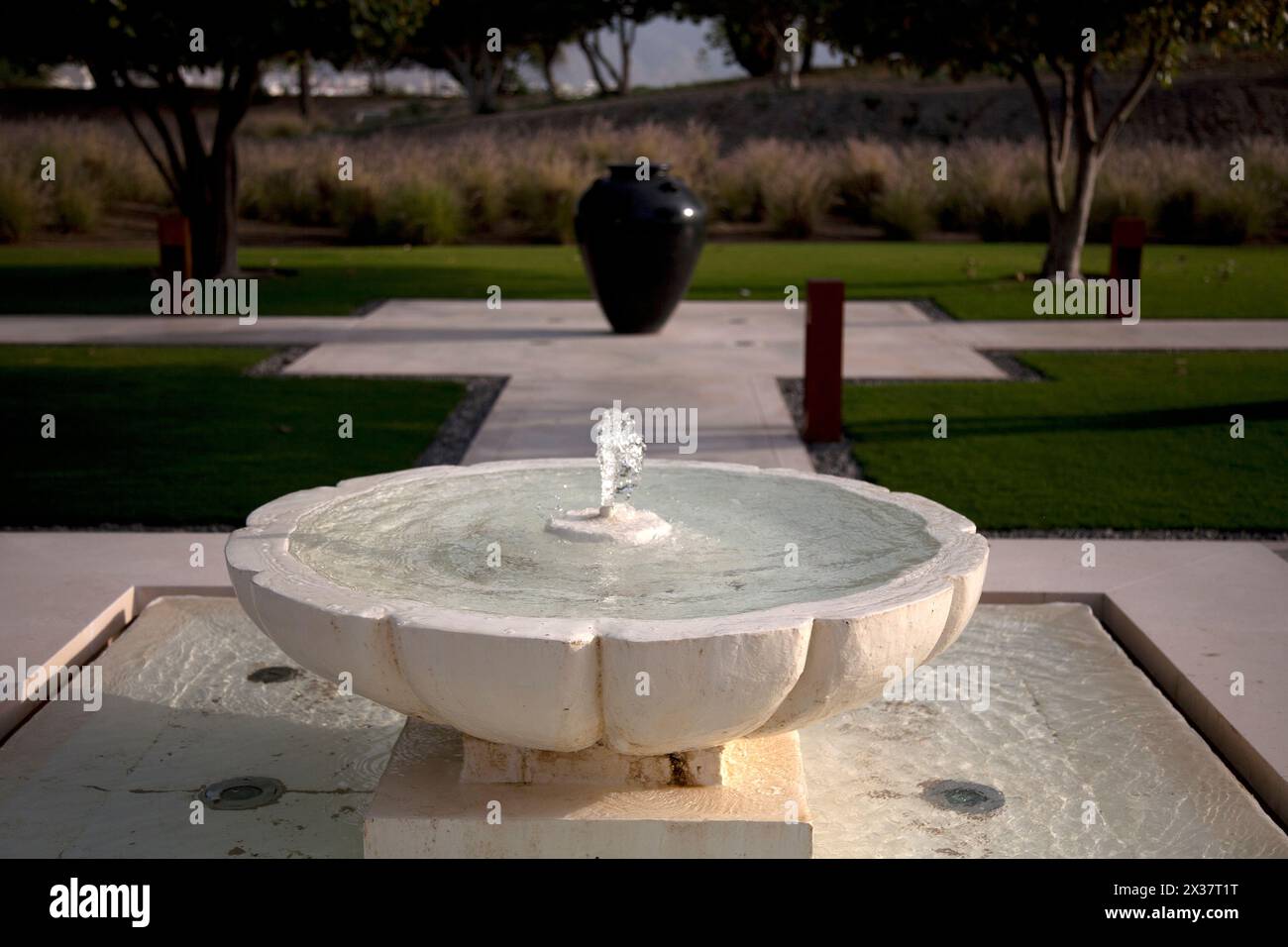 fountain and bowl the chedi hotel muscat oman middle east Stock Photo