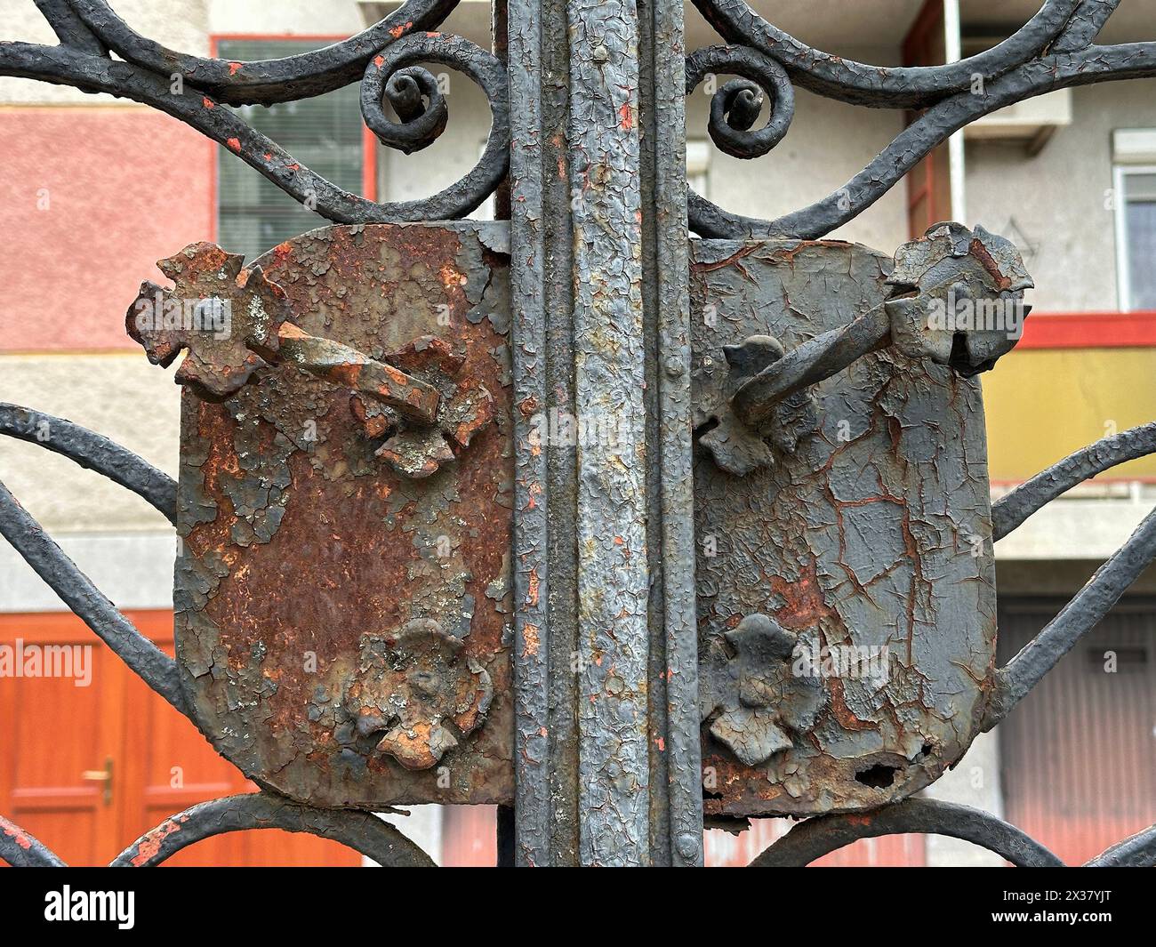 Building Iron Rot Old wrought iron gate of a building Stock Photo - Alamy
