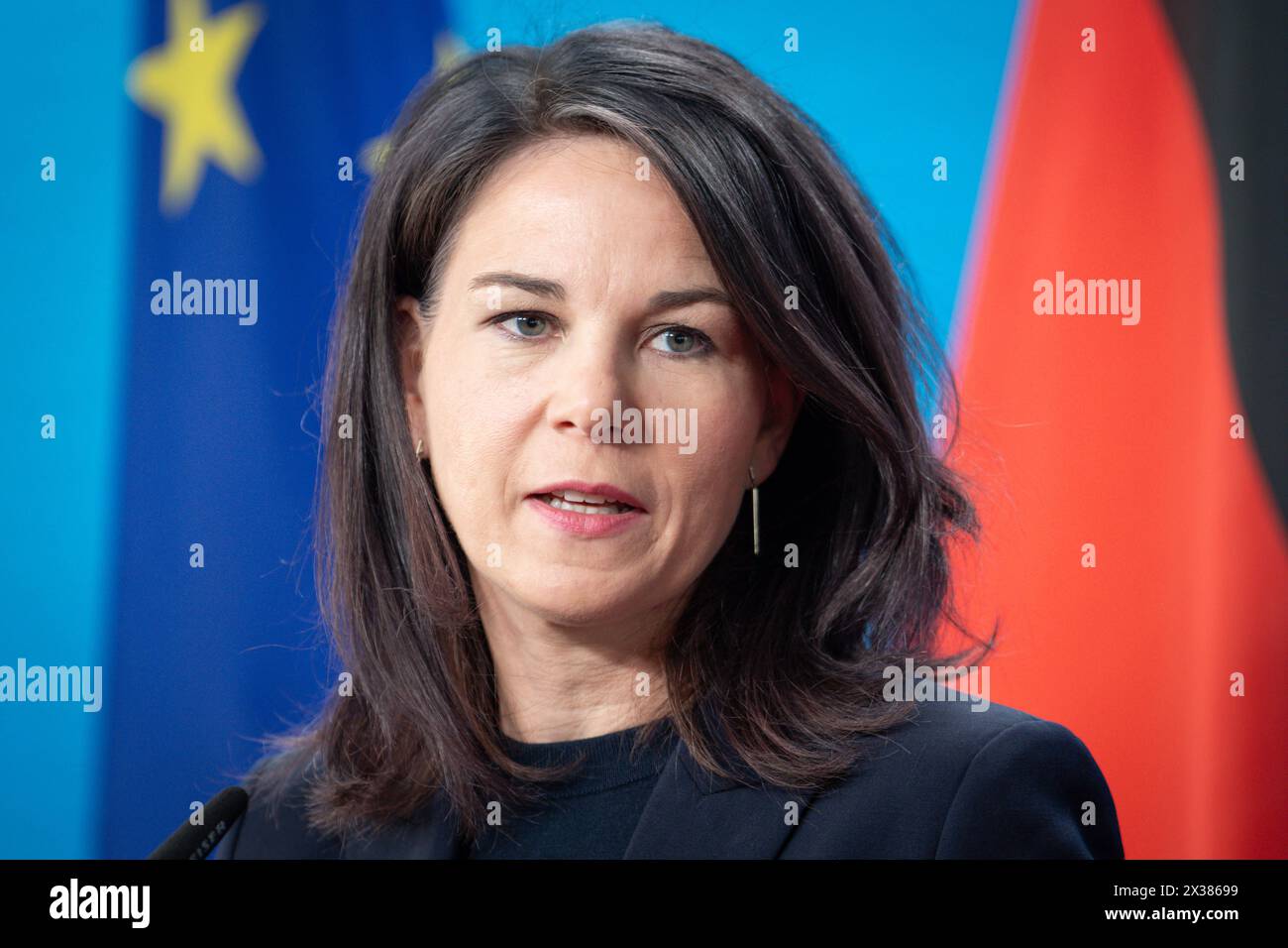 annalena-baerbock-portrait-hi-res-stock-photography-and-images-alamy