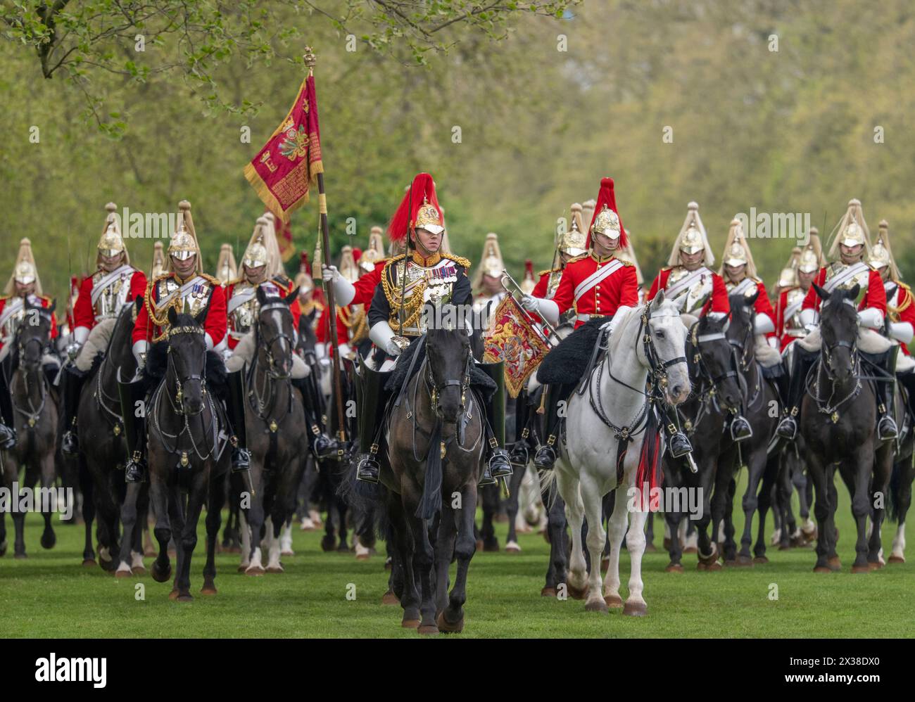 Hyde Park, London, UK. 25th Apr, 2024. The King's mounted bodyguard ...