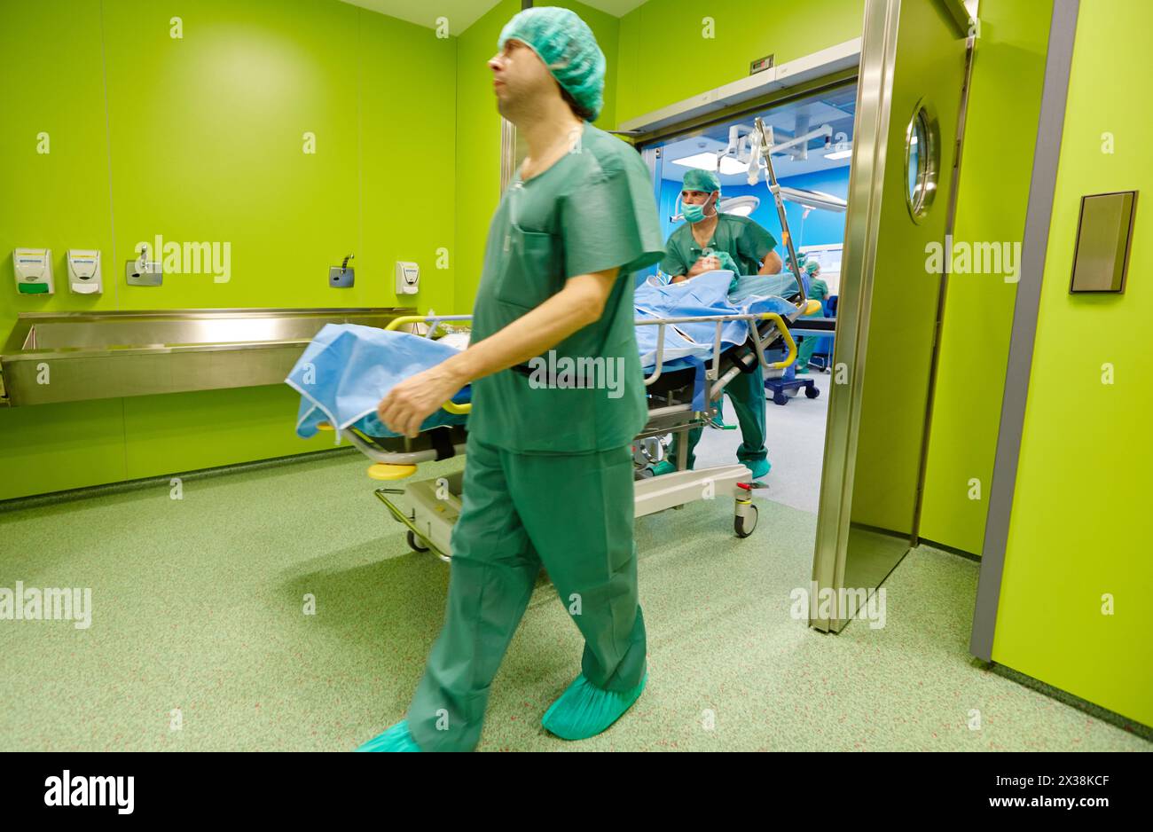 Transfer the patient to the operating room, Ambulatory Surgery, Hospital Donostia, San Sebastian, Gipuzkoa, Basque Country, Spain Stock Photo