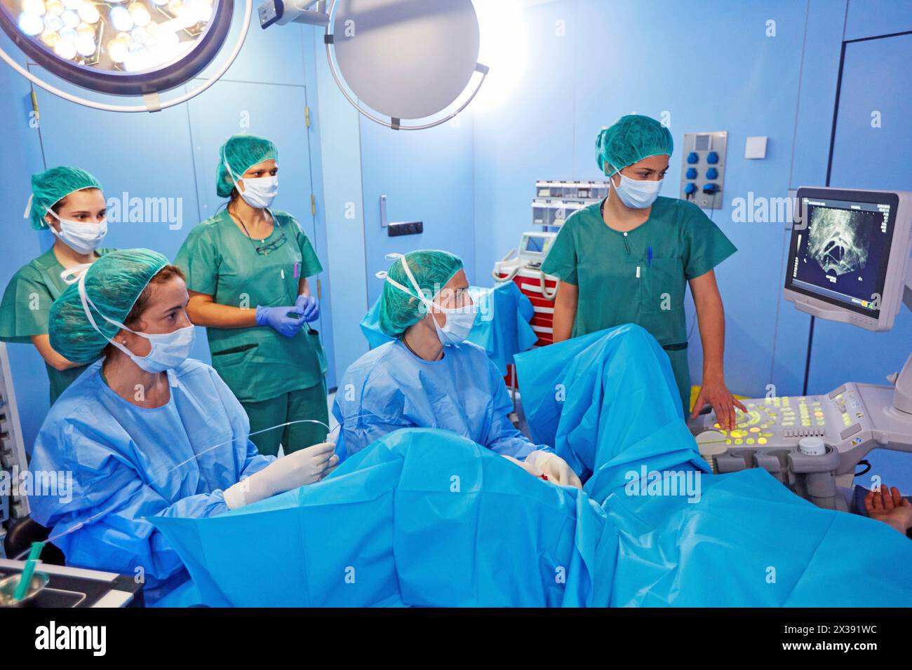 Examination room in gynecologists hi-res stock photography and images ...