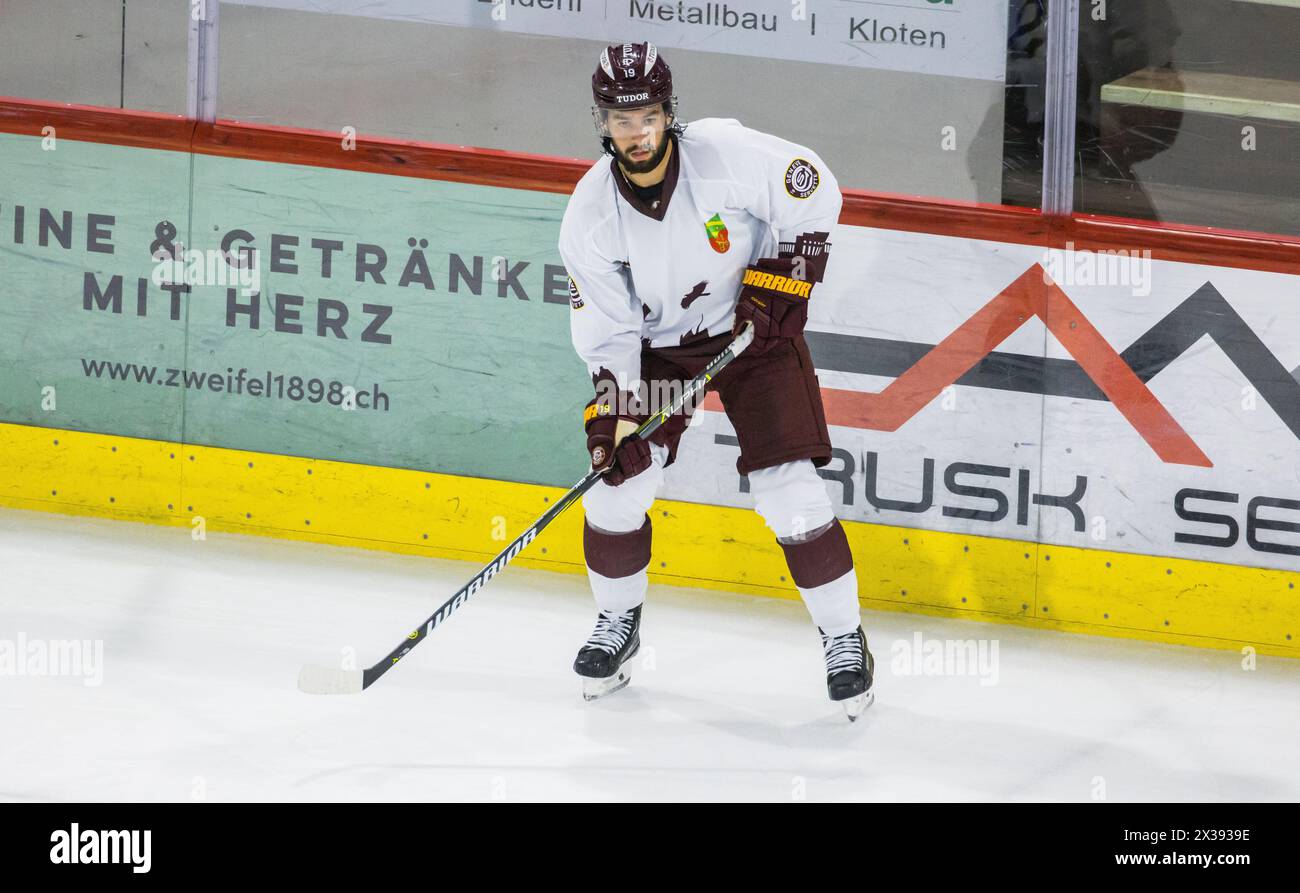 Der Stürmer des HC Genf-Servette #19 Josh Jooris während dem Testspiel gegen den EHC Kloten. (Kloten, Schweiz, 03.09.2022) Stock Photo