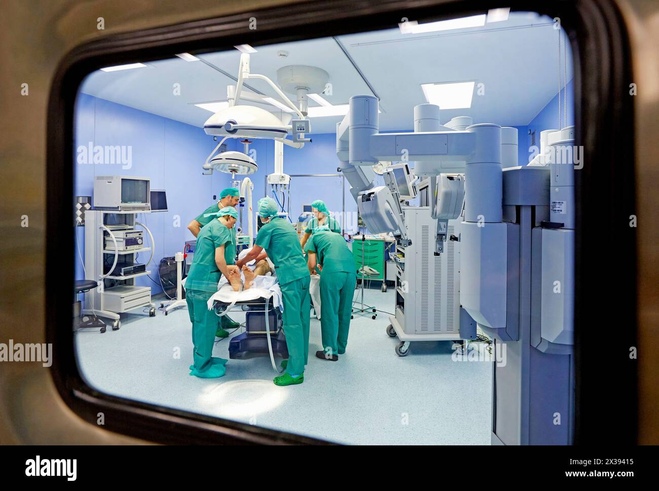 Operating room, Prostate cancer robotic surgery, Da Vinci surgical robot, Urology, Hospital Donostia, San Sebastian, Gipuzkoa, Basque Country, Spain Stock Photo