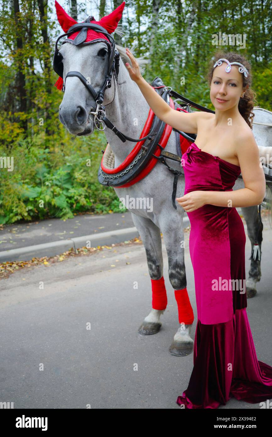 Full body harness hi-res stock photography and images - Alamy
