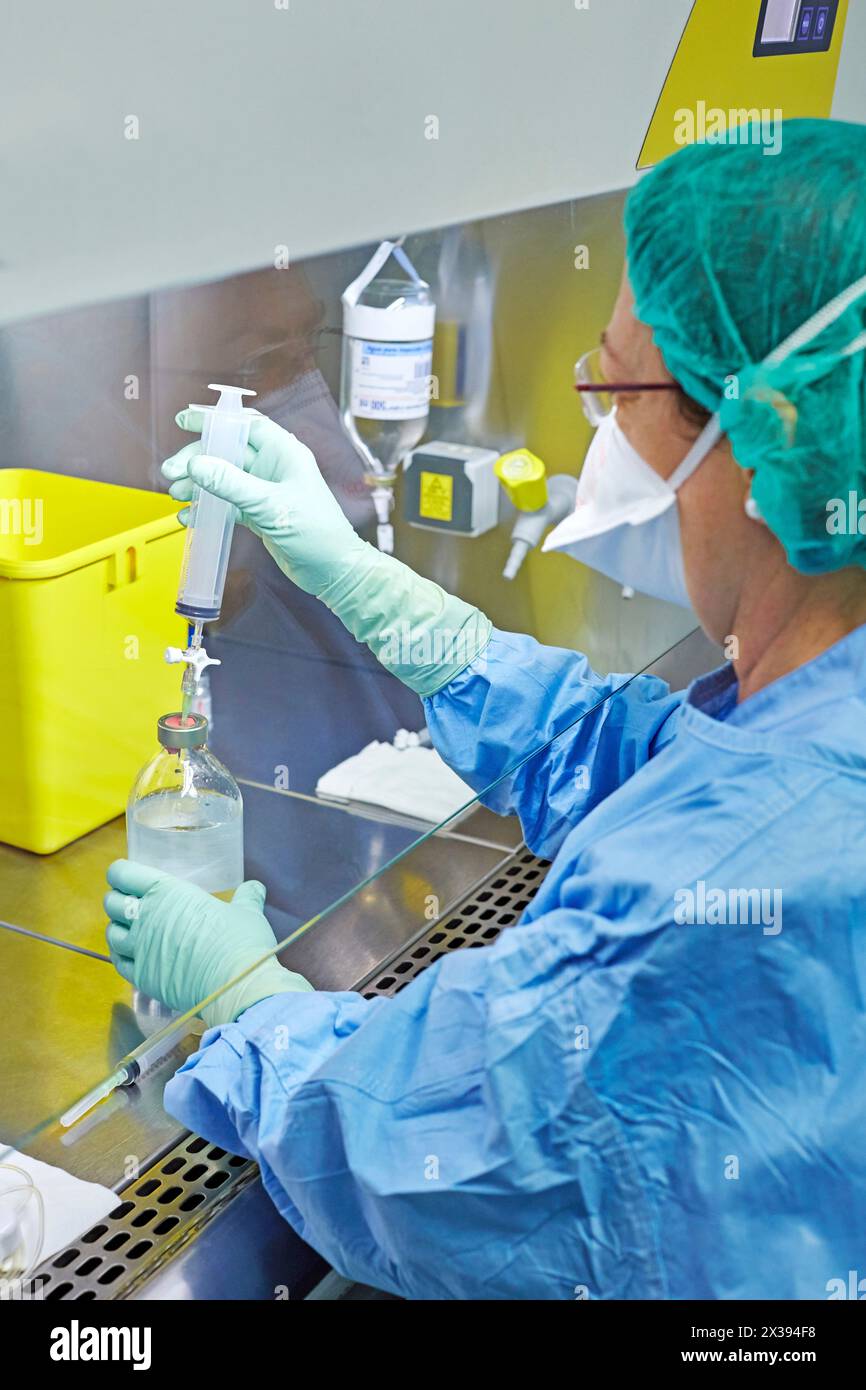 Preparation of drugs in laminar flow hood, epidural anesthesia, Clean