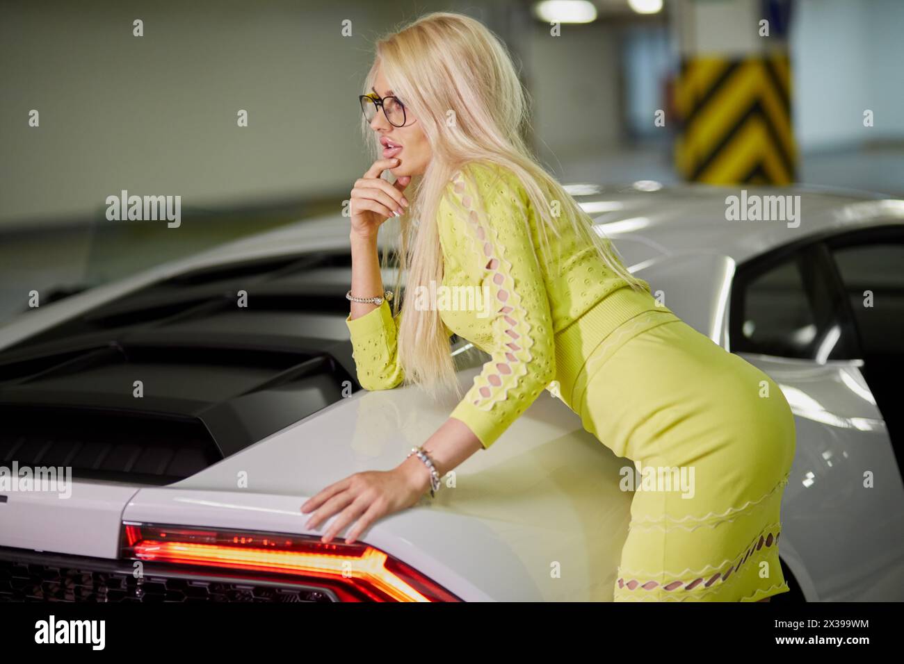 Slim blonde hi-res stock photography and images - Alamy