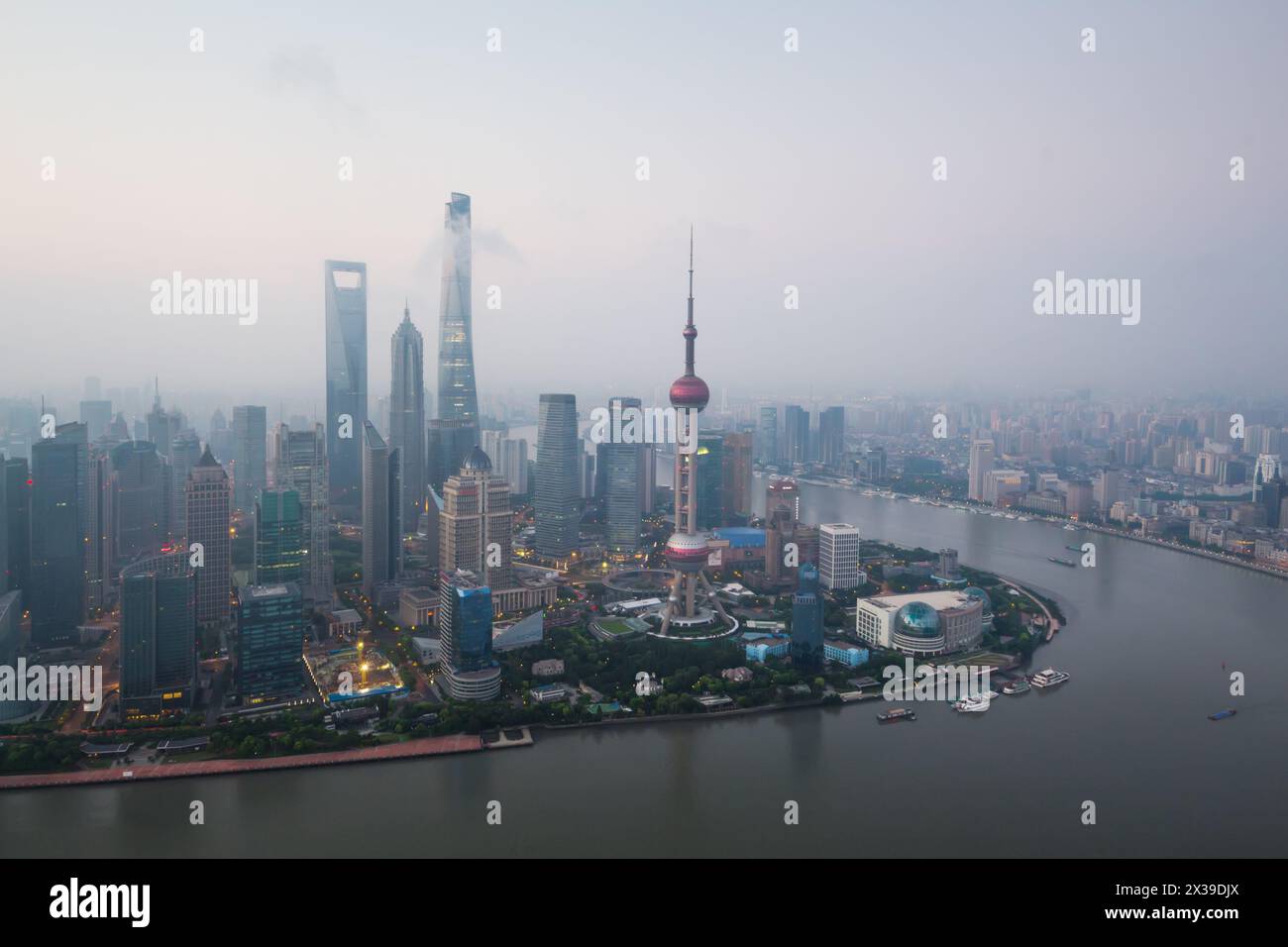 Shanghai ship construction hi-res stock photography and images - Alamy