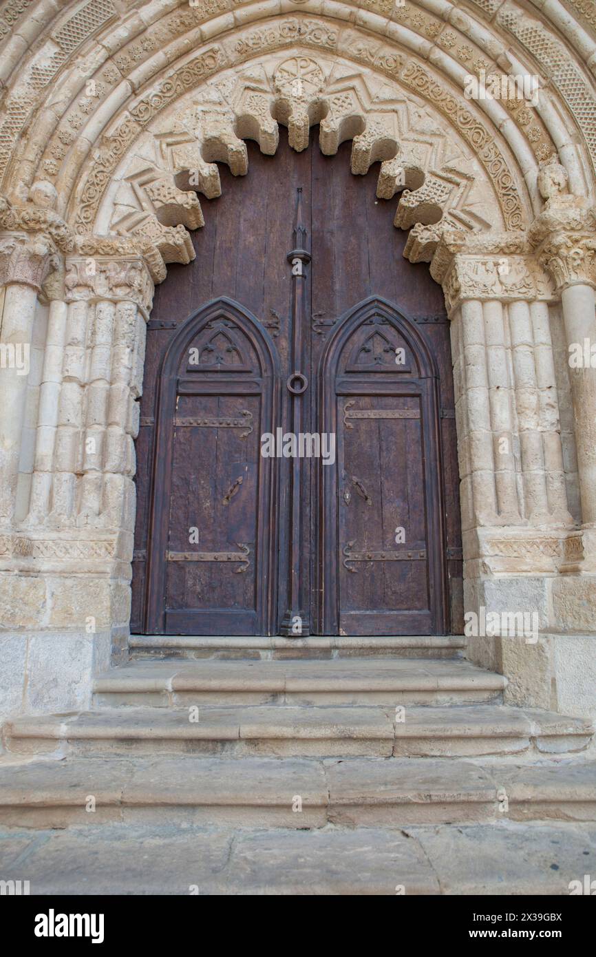 Saint Peters Church portal. Estella-Lizarra town, Navarre, northern Spain Stock Photo