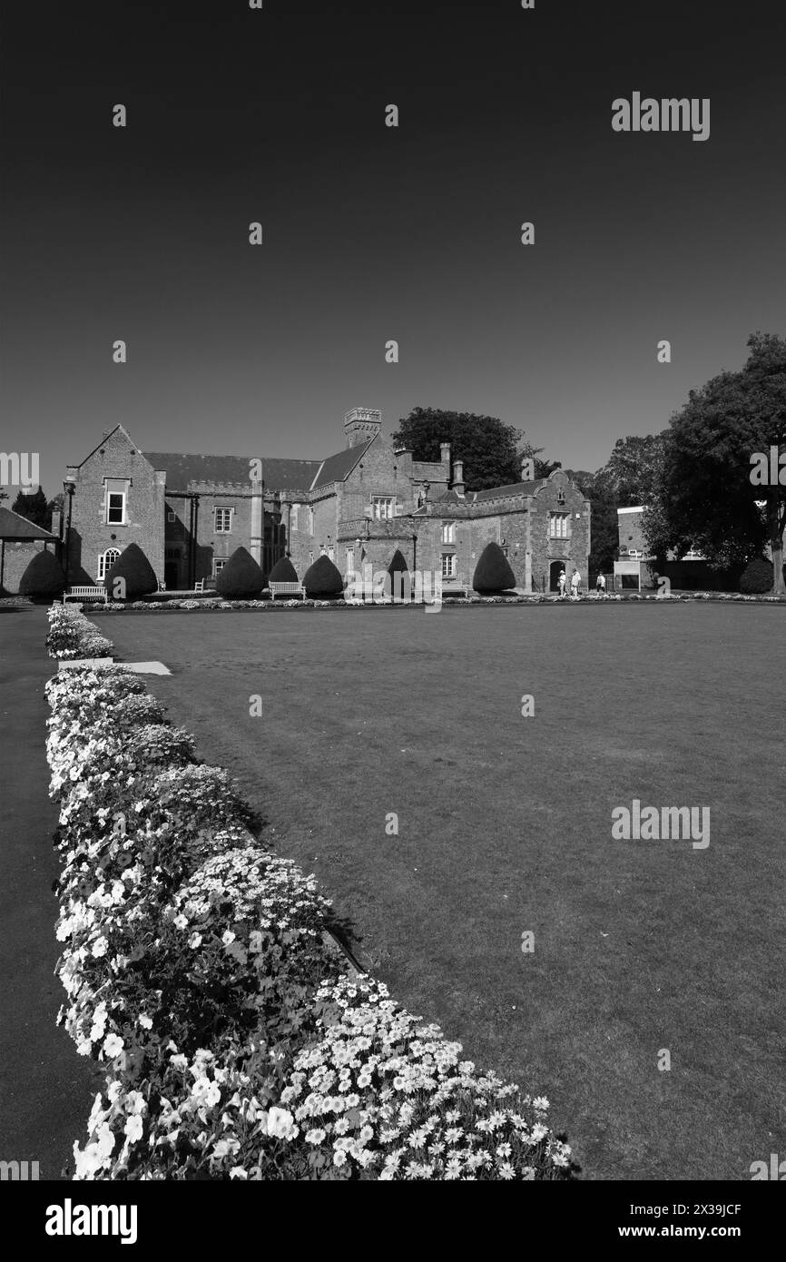 Ayscoughfee gardens Black and White Stock Photos & Images Alamy