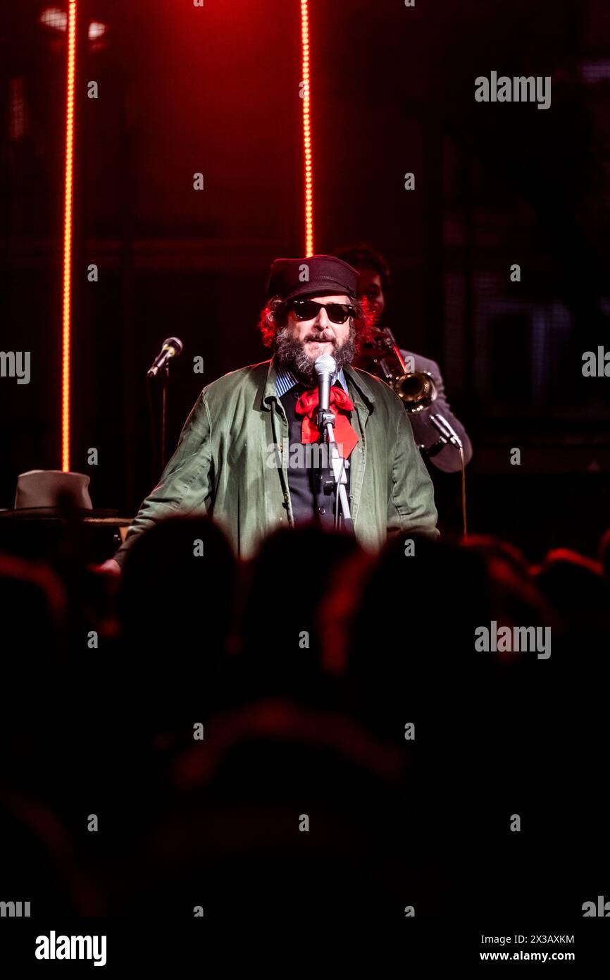 Genoa, . 25th Apr, 2024. Vinicio Capossela celebrates April 25th with a great concert in Genoa at the Luzzati Gardens Credit: Independent Photo Agency/Alamy Live News Stock Photo