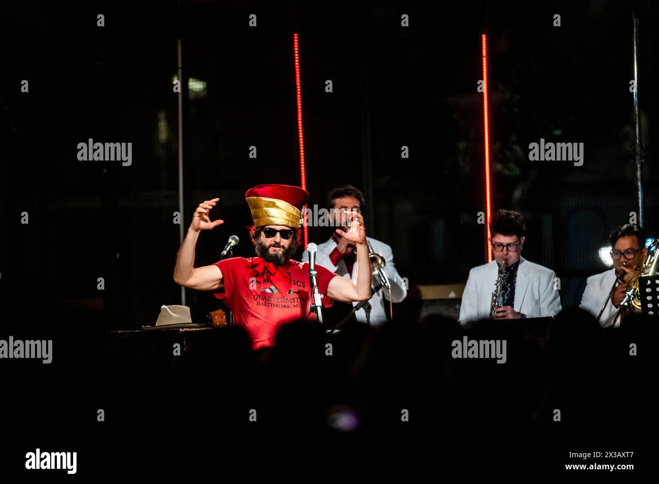 Genoa, . 25th Apr, 2024. Vinicio Capossela celebrates April 25th with a great concert in Genoa at the Luzzati Gardens Credit: Independent Photo Agency/Alamy Live News Stock Photo