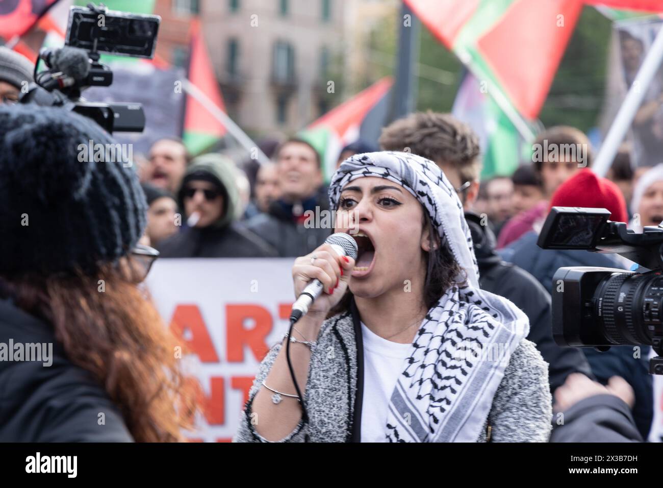 Rome, Italy. 25th Apr, 2024. Maya Issa, leader of young Palestinian students in Italy, protests against the Jewish Brigade at Porta San Paolo in Rome, on the occasion of Liberation Day (Credit Image: © Matteo Nardone/Pacific Press via ZUMA Press Wire) EDITORIAL USAGE ONLY! Not for Commercial USAGE! Stock Photo