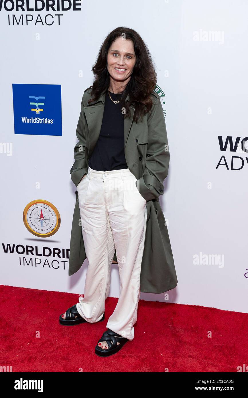 Los Angeles, USA. 25th Apr, 2024. Robin Tunney attends the arrivals of