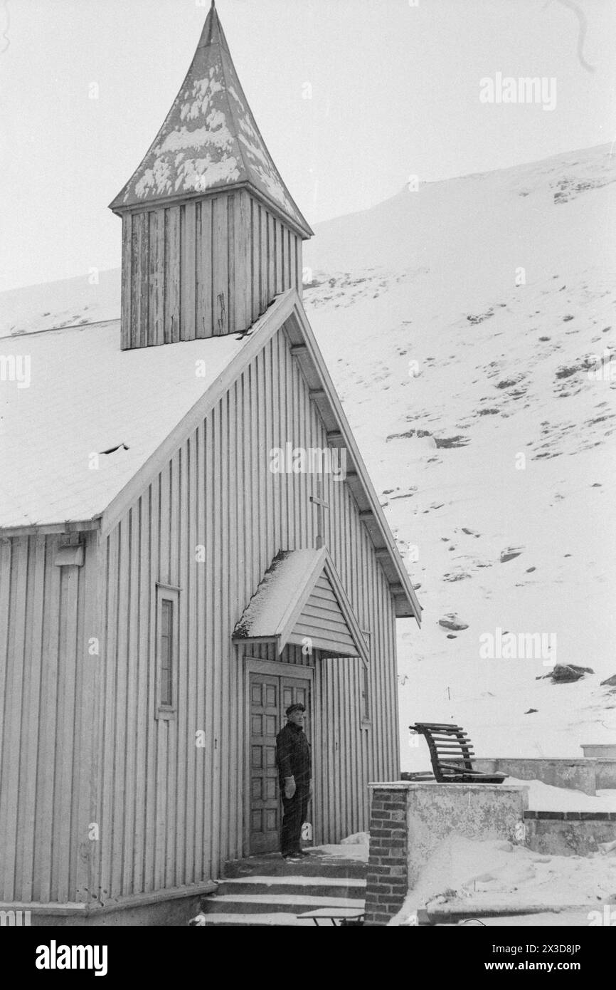 Actual 07-08- 1946: Hammerfest at work. Lyshav met us in the winter ...