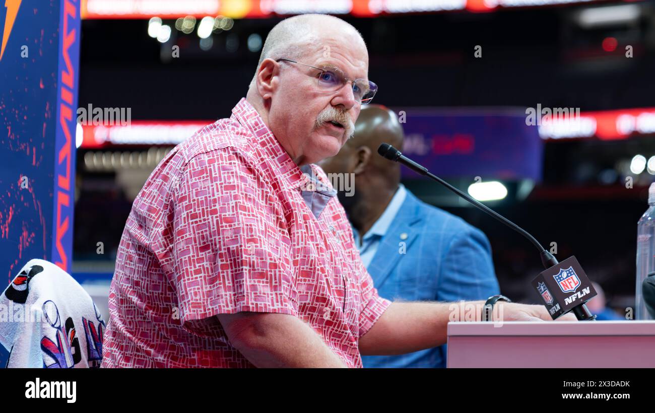 Kansas City Chiefs Head Coach Andy Reid Stock Photo - Alamy