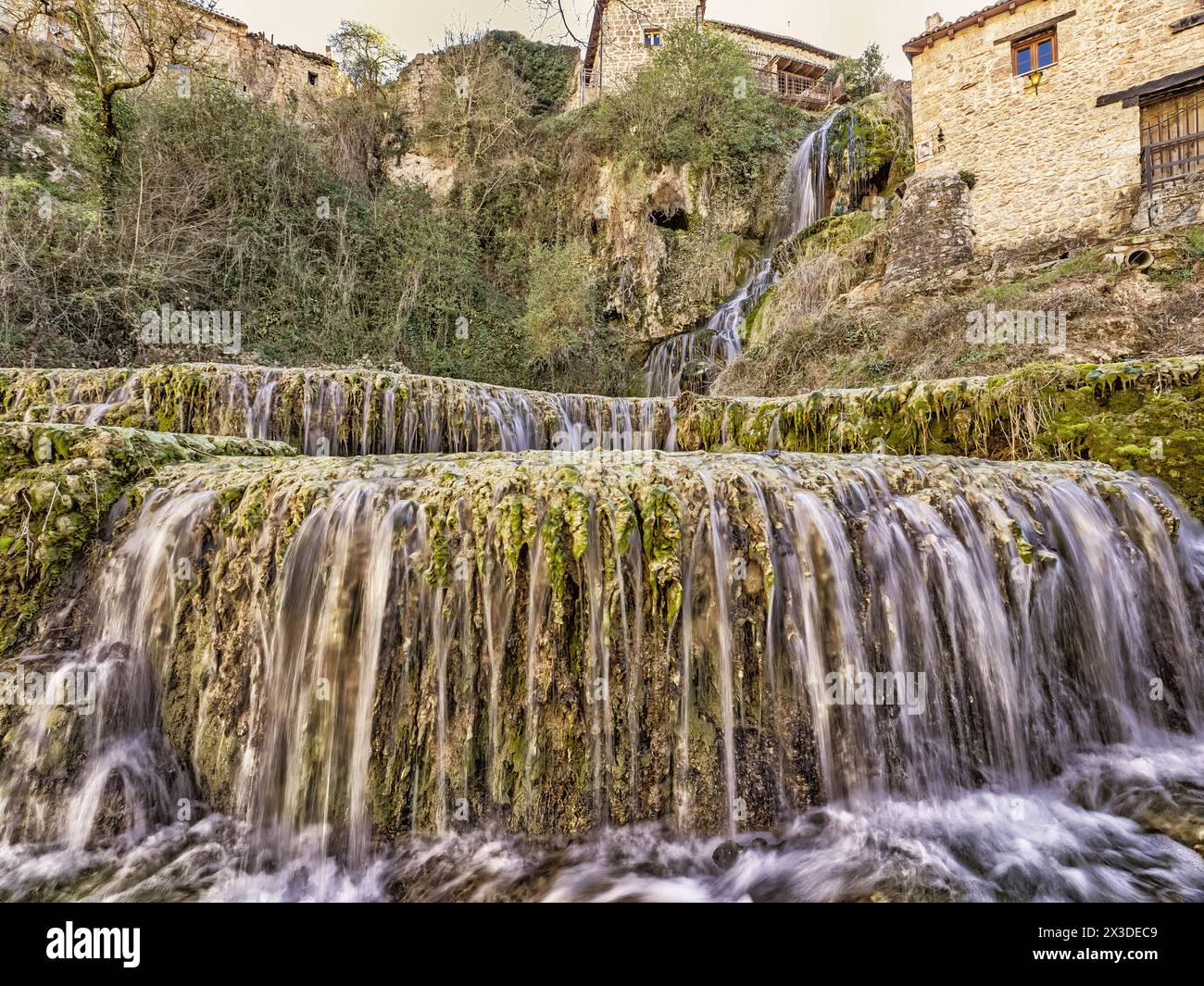 Orbaneja del Castillo Waterfall, Point of Geological Interest, Orbaneja del Castillo, Medieval Village, Comarca del Páramo, Valley of Sedano, Burgos, Stock Photo