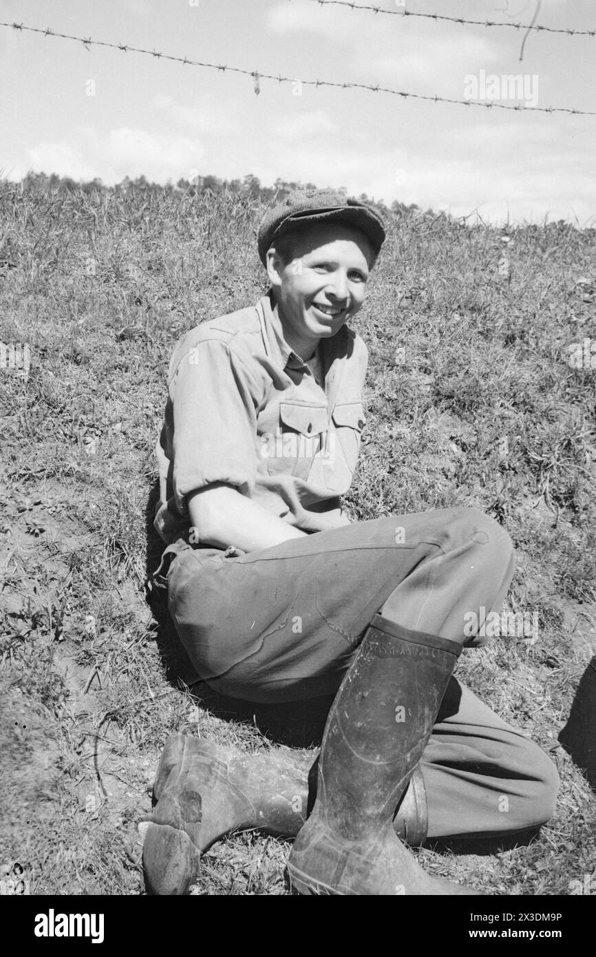 Current 11- 1946: Known Landsvikere on Frifot. Paul Gilje is 