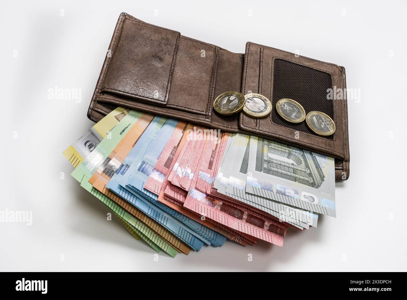 Portemonnaie voller Geld, Symbolfoto Einkommen, Preise, Konjunktur, Finanzen Stock Photo