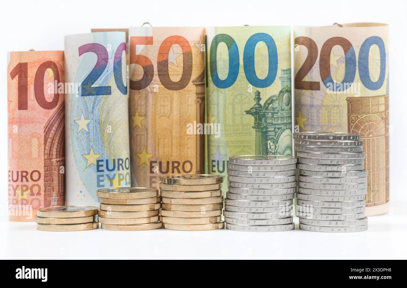 Geld, Euroscheine, Münzen, Euro, Cent, Symbolfoto Geld, Reichtum, Konjunktur, Gehalt Stock Photo