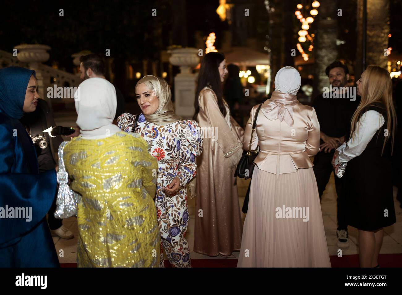 Istanbul modest fashion week 2024 hi-res stock photography and images ...
