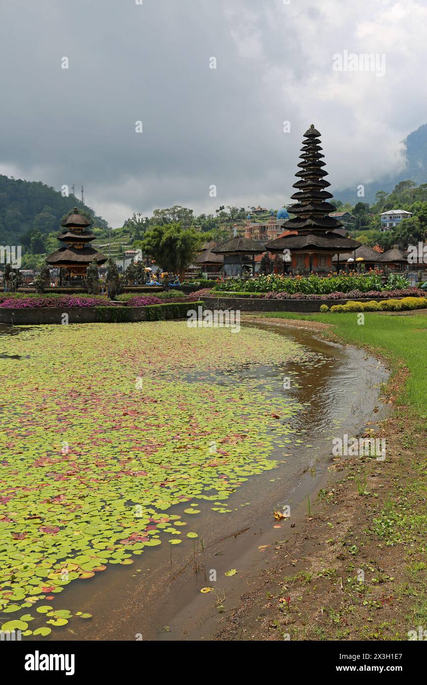 Landscape with the temple vertical - Pura Ulun Dana Bratan, Bali, Indonesia Stock Photo