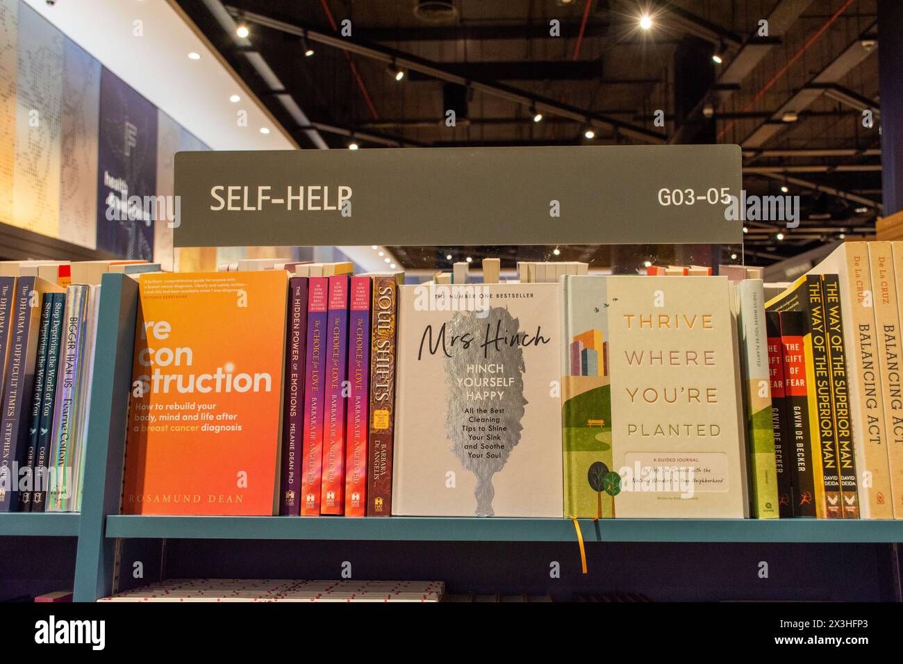 Self help section books hi-res stock photography and images - Alamy
