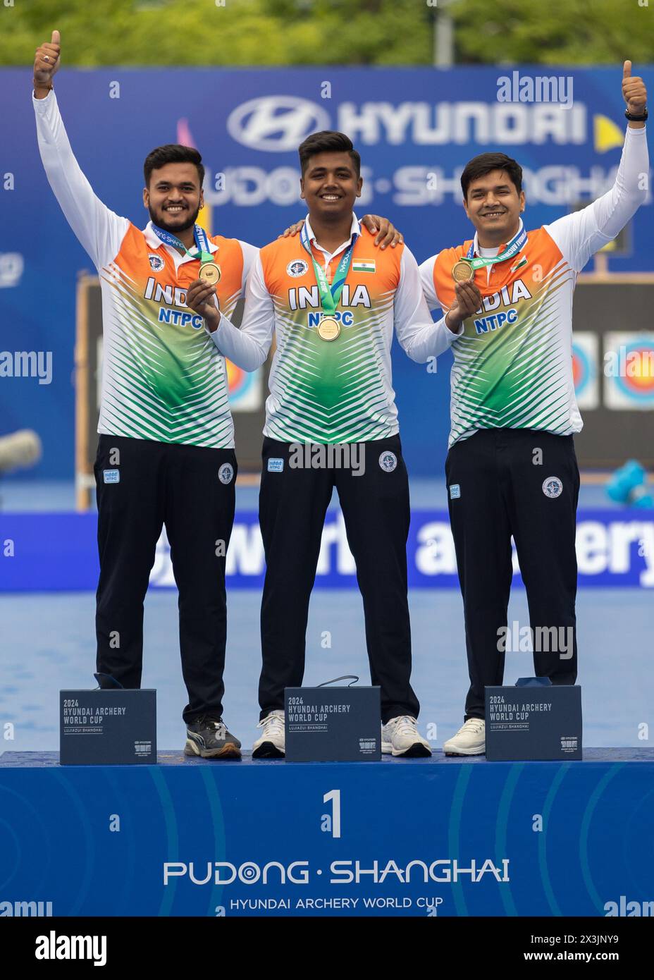 Shanghai, China. 27th Apr, 2024. Gold medalists team India pose on the