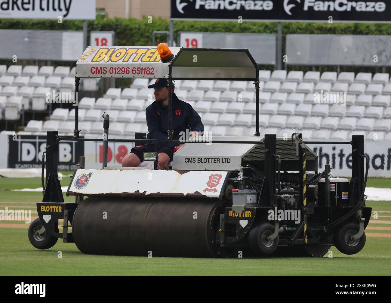 Chelmsford, UK. 27th Apr, 2024. Blotter to clear water away during RACHAEL HEYHOE FLINT TROPHY match between Sunrisers against The Blaze at The Cloud County Ground, Chelmsford on 27th April, 2024 Credit: Action Foto Sport/Alamy Live News Stock Photo