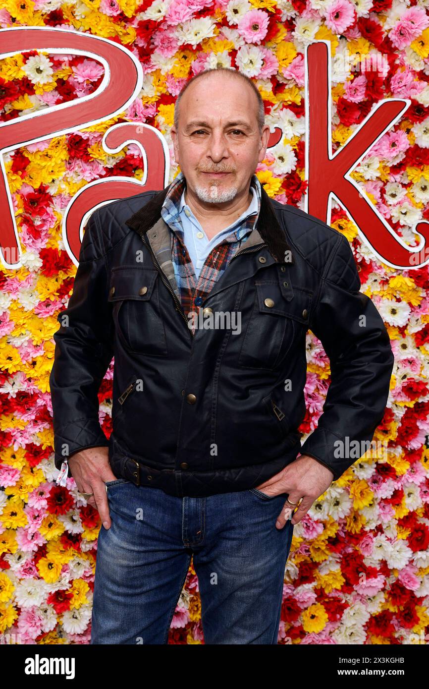 Schauspieler Erdogan Atalay beim Erdbeer- und Spargelfest auf dem ...