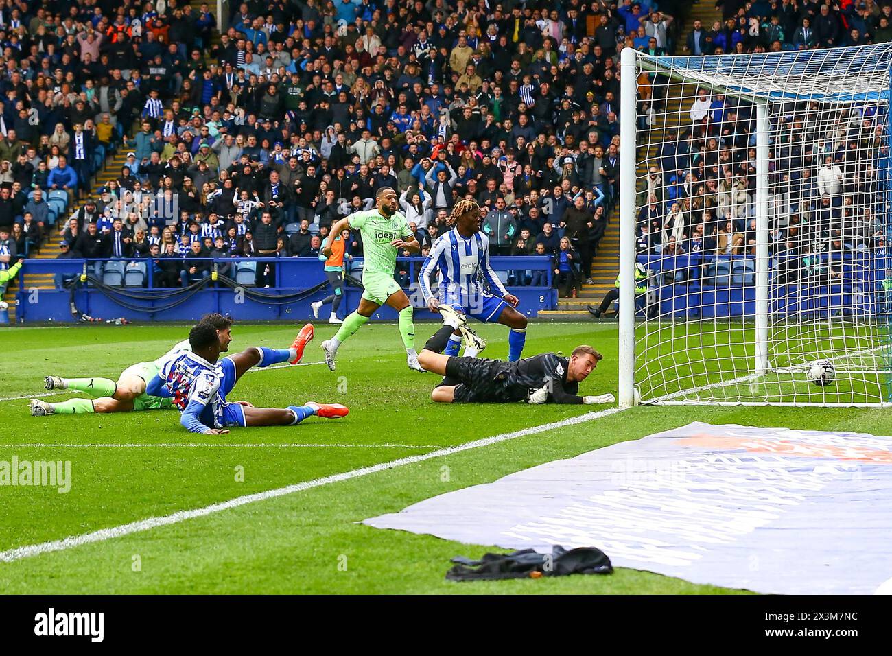 Hillsborough Stadium, Sheffield, England 27th April 2024 Anthony Musaba (45) of Sheffield