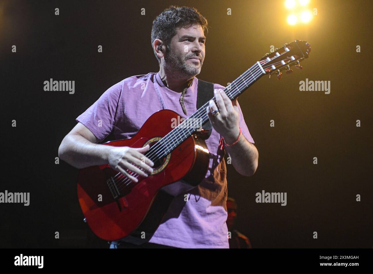 Estopa en vivo: José Manuel Muñoz (guitarra) Stock Photo