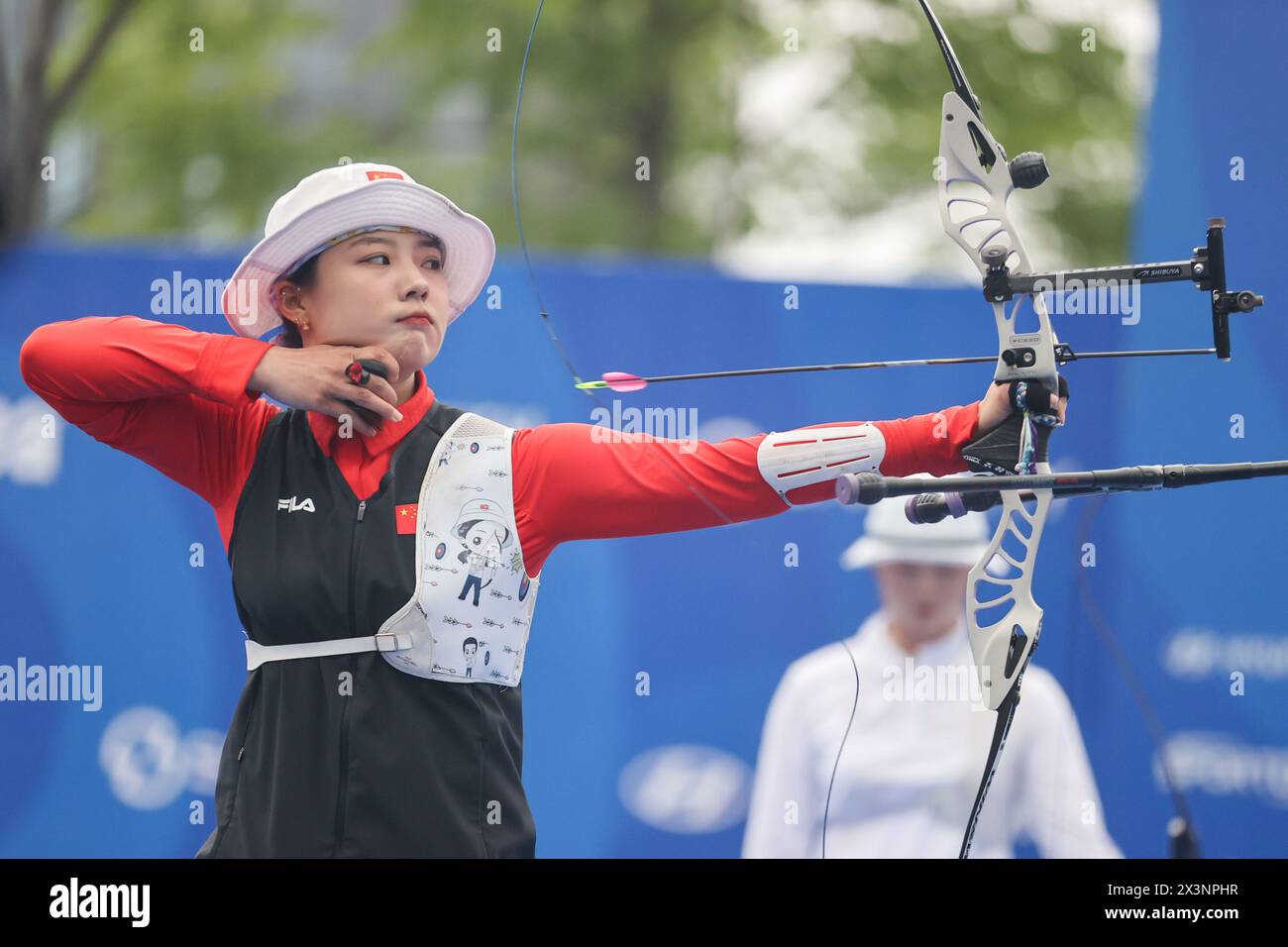 Shanghai, China. 28th Apr, 2024. Li Jiaman of China competes during the