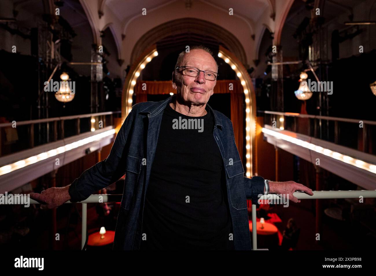 Legendary Australian actor & director John Bell on stage at the House of Oz venue, where he performs his one-man show as part of the 2022 Edinburgh Fe Stock Photo