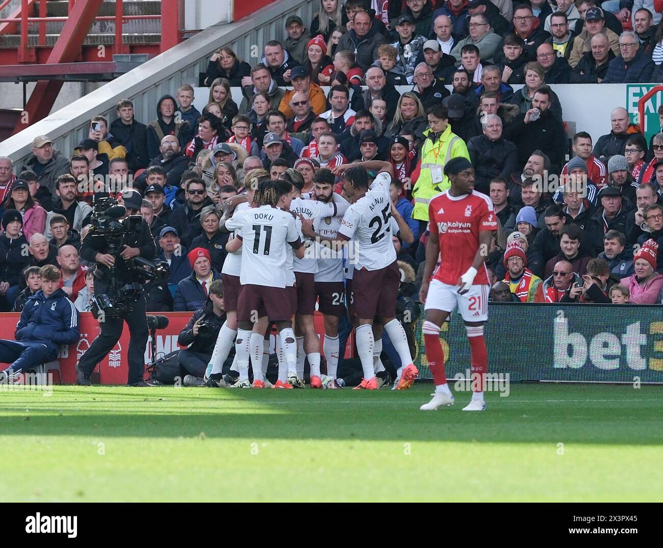 The City Ground, Nottingham, UK. 28th Apr, 2024. Premier League Football, Nottingham Forest versus Manchester City; Josko Gvardiol of Manchester City celebrates his goal in the 32nd minute for 0-1 Credit: Action Plus Sports/Alamy Live News Stock Photo
