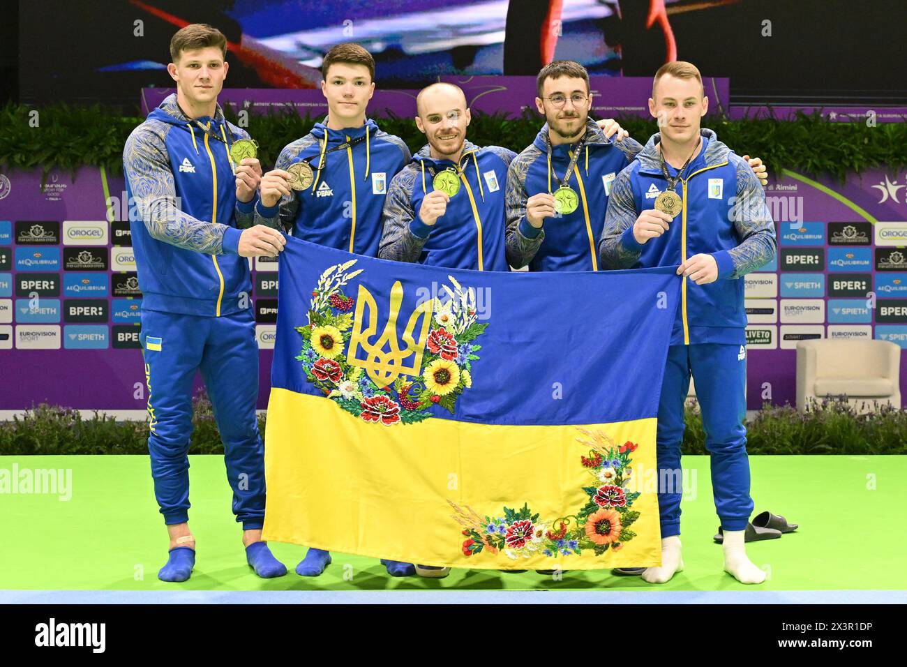 Men gymnastics hires stock photography and images Alamy