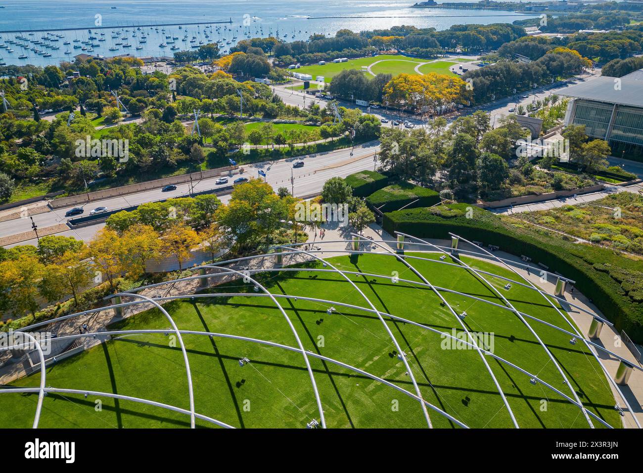 Sunny aerial view of the downtown cityscape at Chicago Stock Photo - Alamy