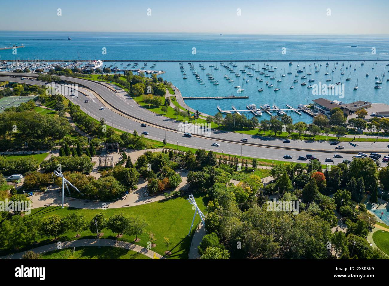 Sunny aerial view of the downtown cityscape at Chicago Stock Photo - Alamy