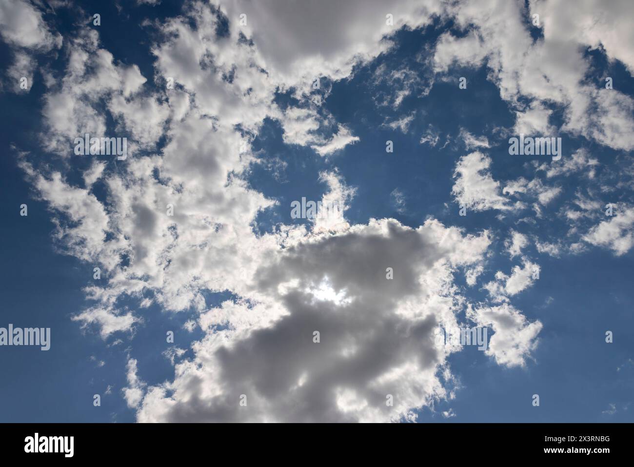 Clouds day time timelapse hi-res stock photography and images - Alamy